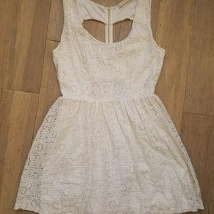Cutout back flower lace dress